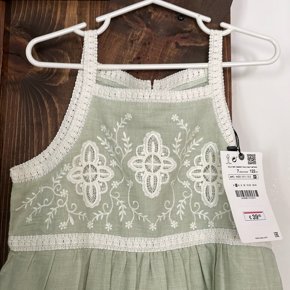 Girls size 7 Zara dress